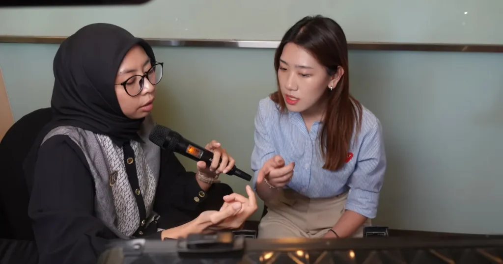 Basic makeup tips and tricks training session with Synergy for a simple and beautiful everyday look